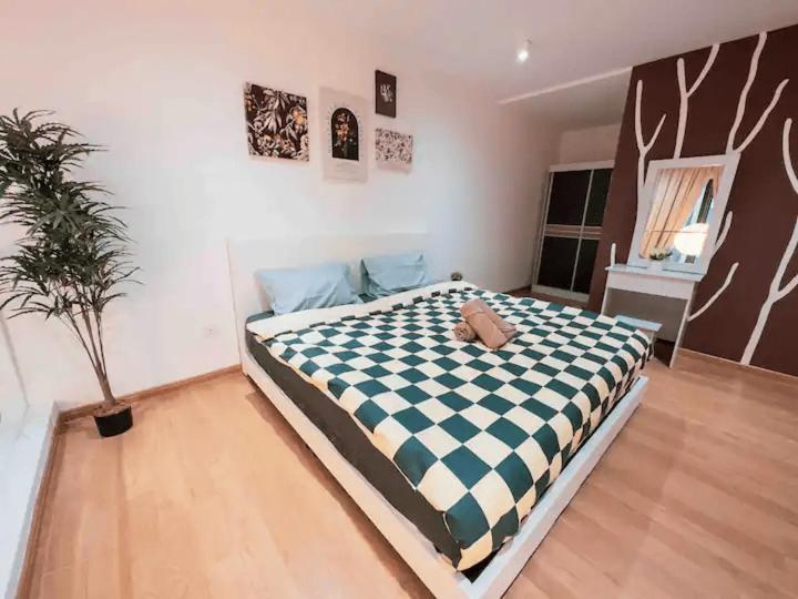 Ekocheras Cozy By Guestonic Katil